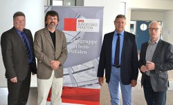 Mehr Mut zur Ausbildung forderten (von links) Andreas Lux (SIHK) und die drei SPD-Bundestagsabgeordneten René Röspel, Willi Brase und Ralf Kapschack.