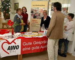 Gespräch über die Pflege-Ausbildung